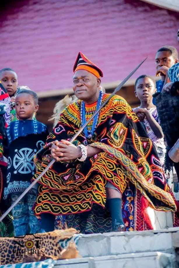 Fon Angwafo IV wearing traditional dress