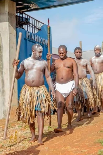 Fon crowning ceremony